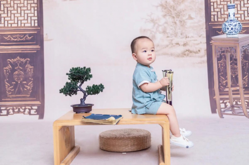金湖蜡笔小新美伢怀孕